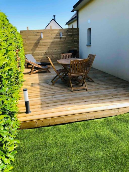 Maisonnette Avec Terrasse Argences 외부 사진